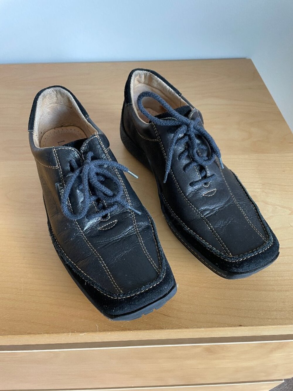 LASOCKI Women Size EU 38 US 7 Navy Leather Lace Up Casual Oxford Shoe
